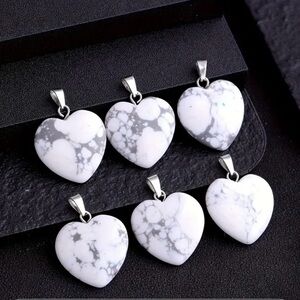 6pcs Elegant Heart-Shaped White and Gray Pendant Necklace